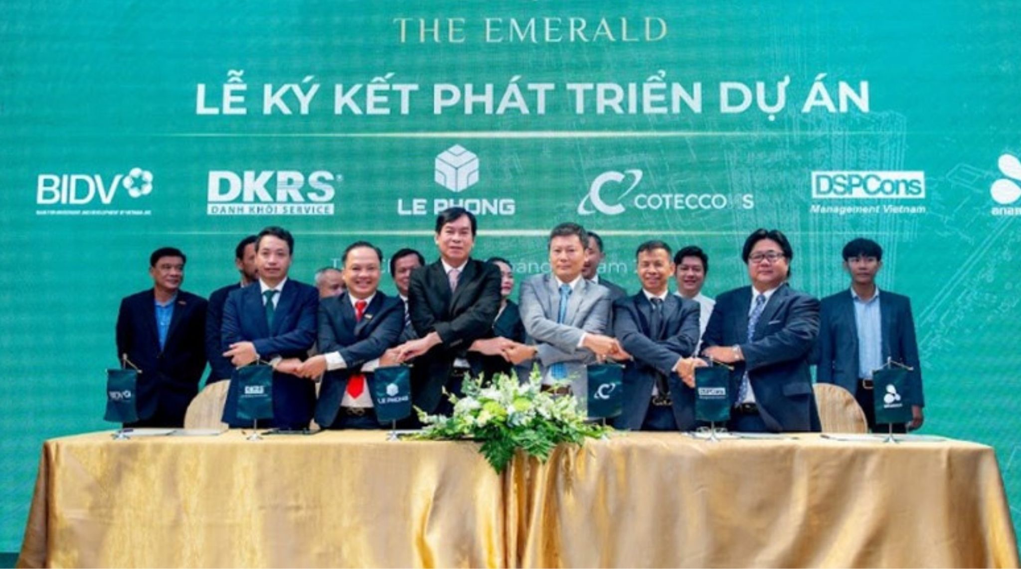 Lễ ký kết phát triển dự án The Emerald của Tập đoàn Lê Phong và các đối tác