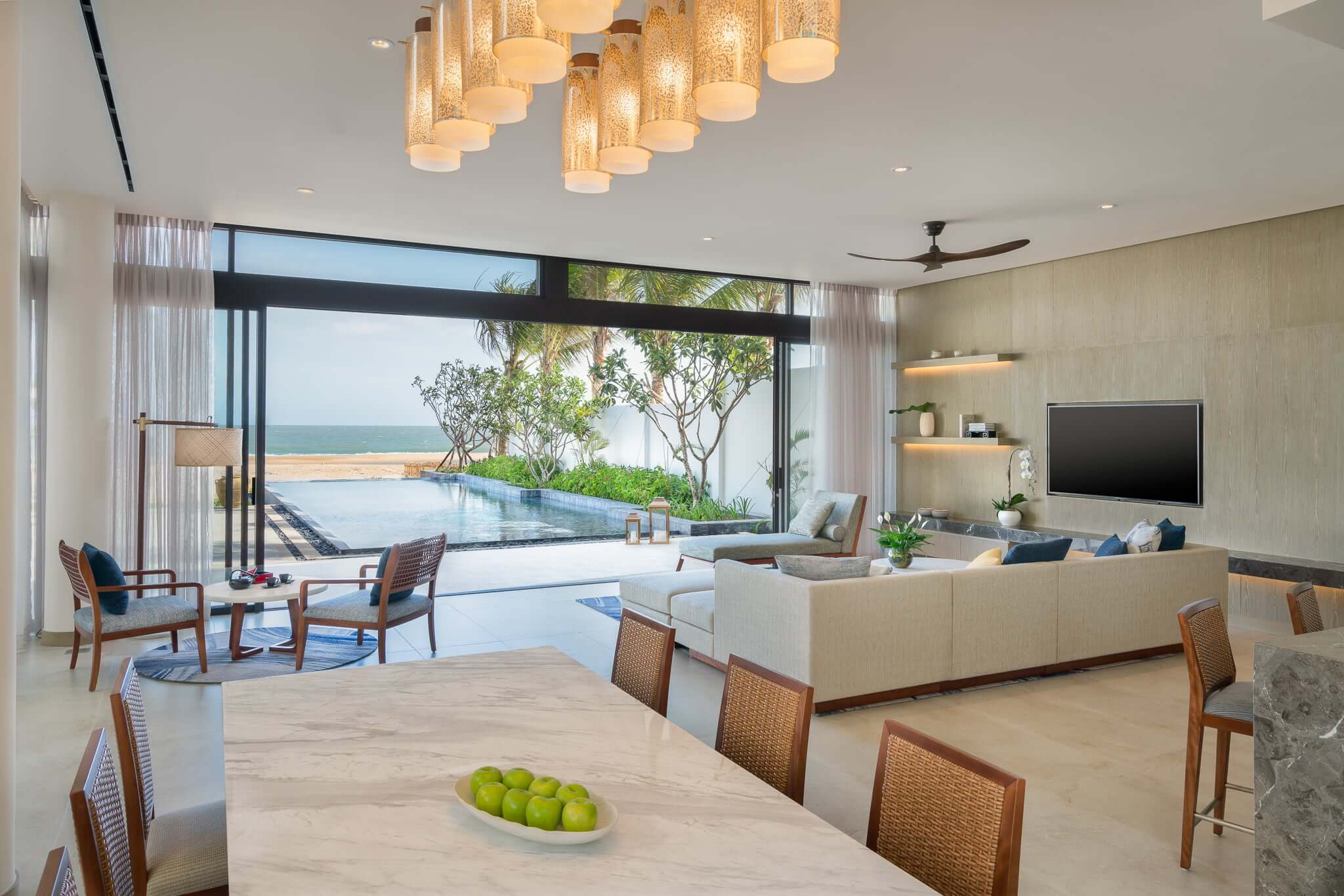 Phong khach can Beachfront Villa (3) The Hamptons Ho Tram