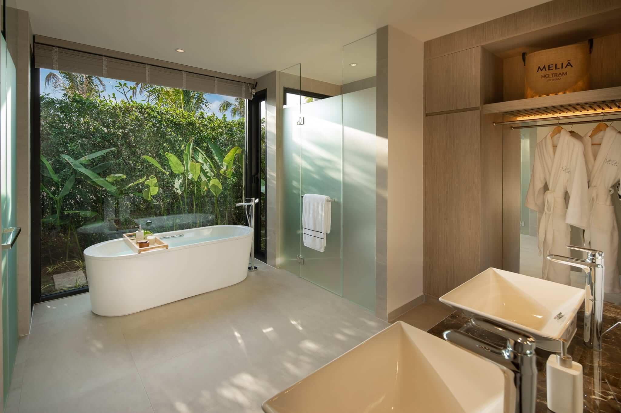 Phong tam 2 can Level Villa The Hamptons Ho Tram