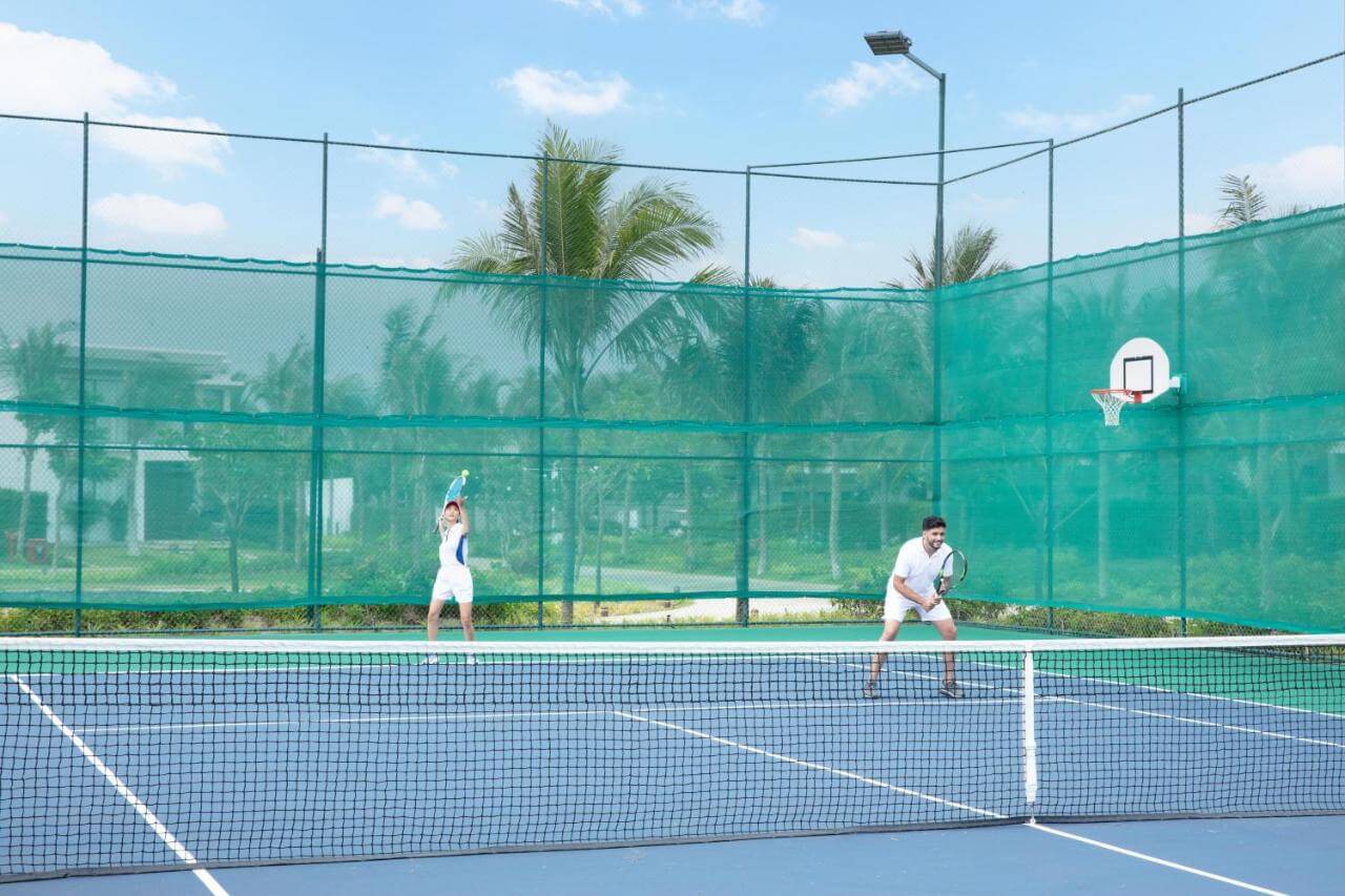 San Tennis The Hamptons Ho Tram