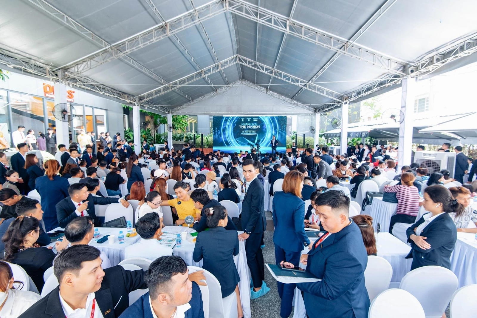 Can ho C Holdings Vung Tau su kien
