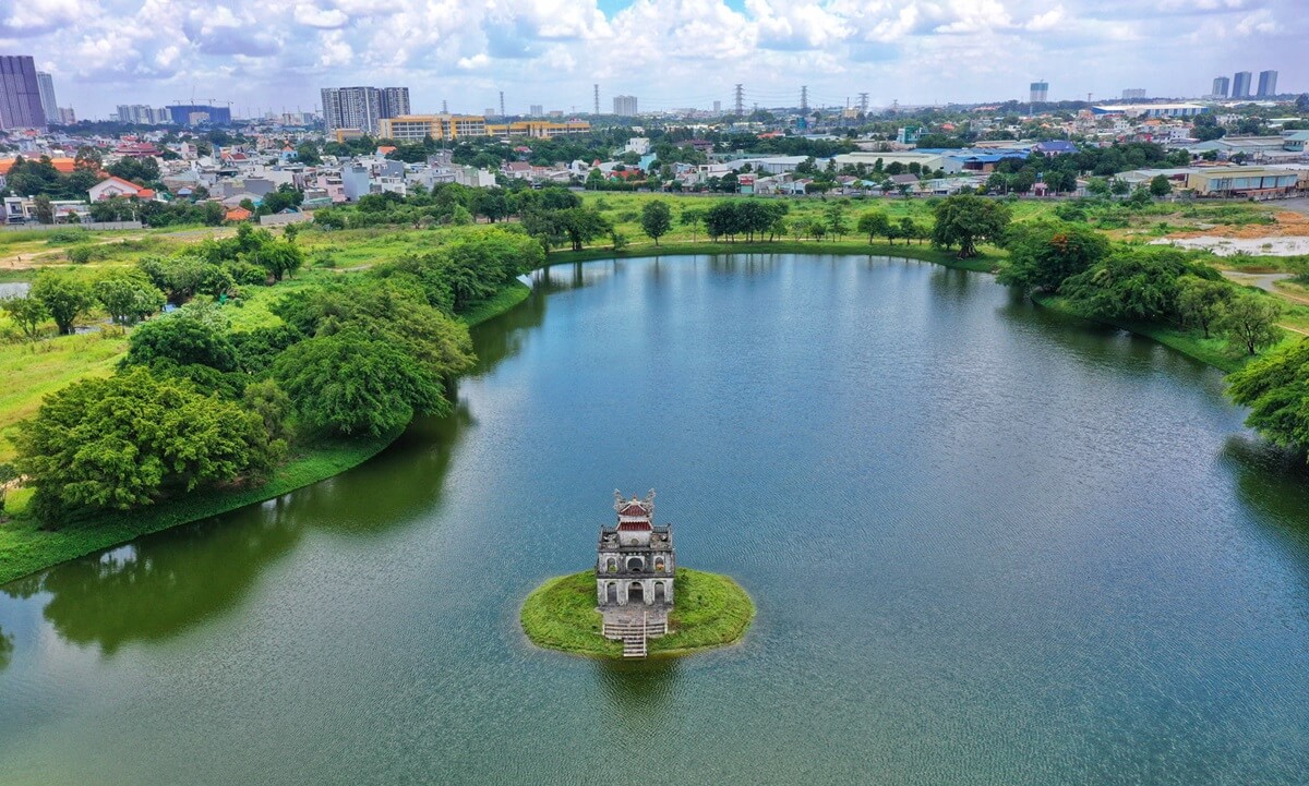 can-ho-ho-guom-xanh-4.5