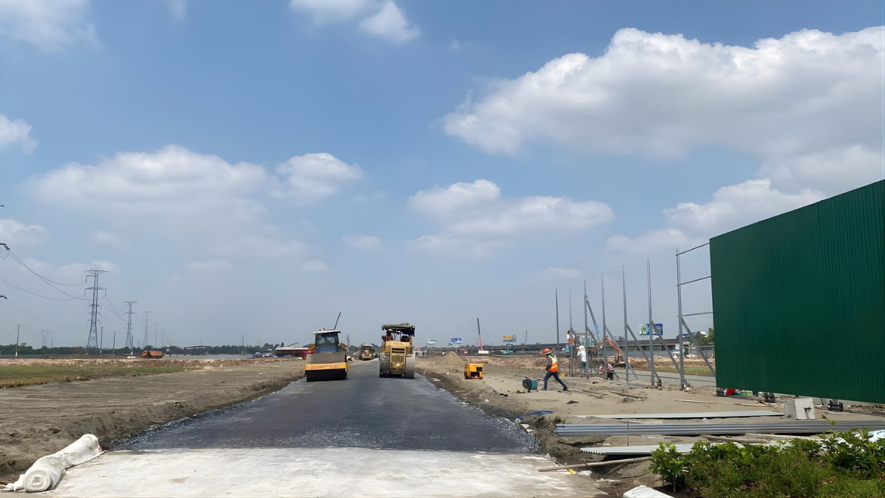 hinh-anh-thuc-te-tien-do-giao-thong-ha-tang-noi-khu