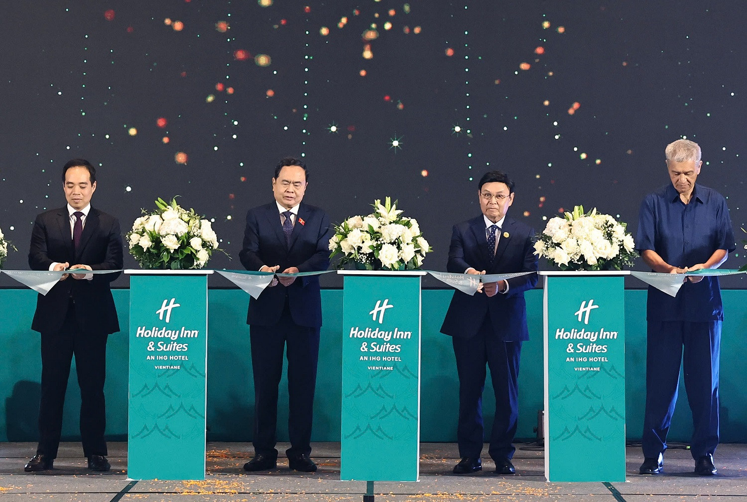Du-an-tai-Lao-cua-Bim-Land-Chu-tich-quoc-hoi-Tran-Thanh-Mẫn-cat-bang-khanh-thanh