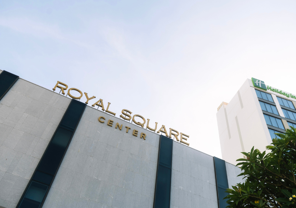Du-an-tai-Lao-cua-Bim-Land-to-hop-Royal-Square